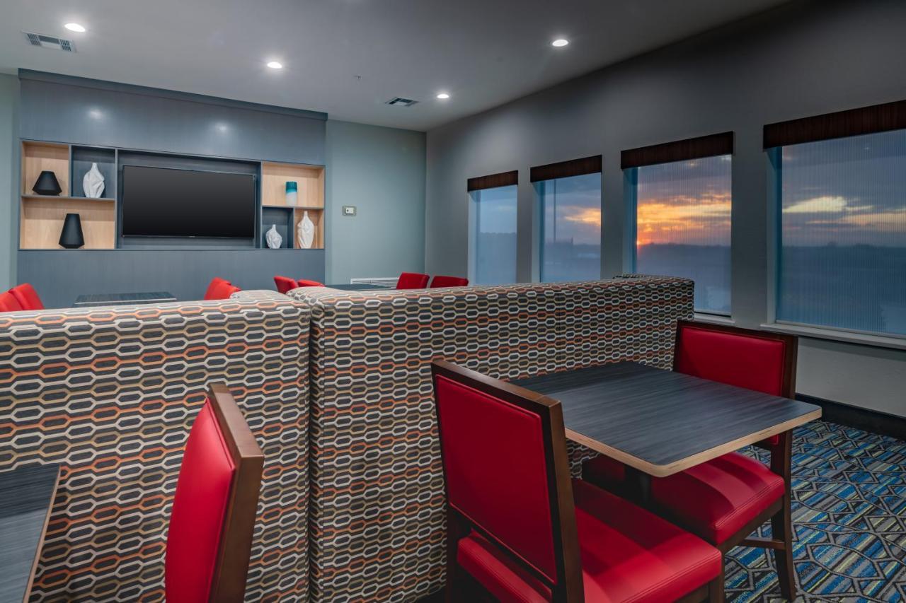Holiday Inn Express & Suites N Waco Area - West By Ihg Εξωτερικό φωτογραφία