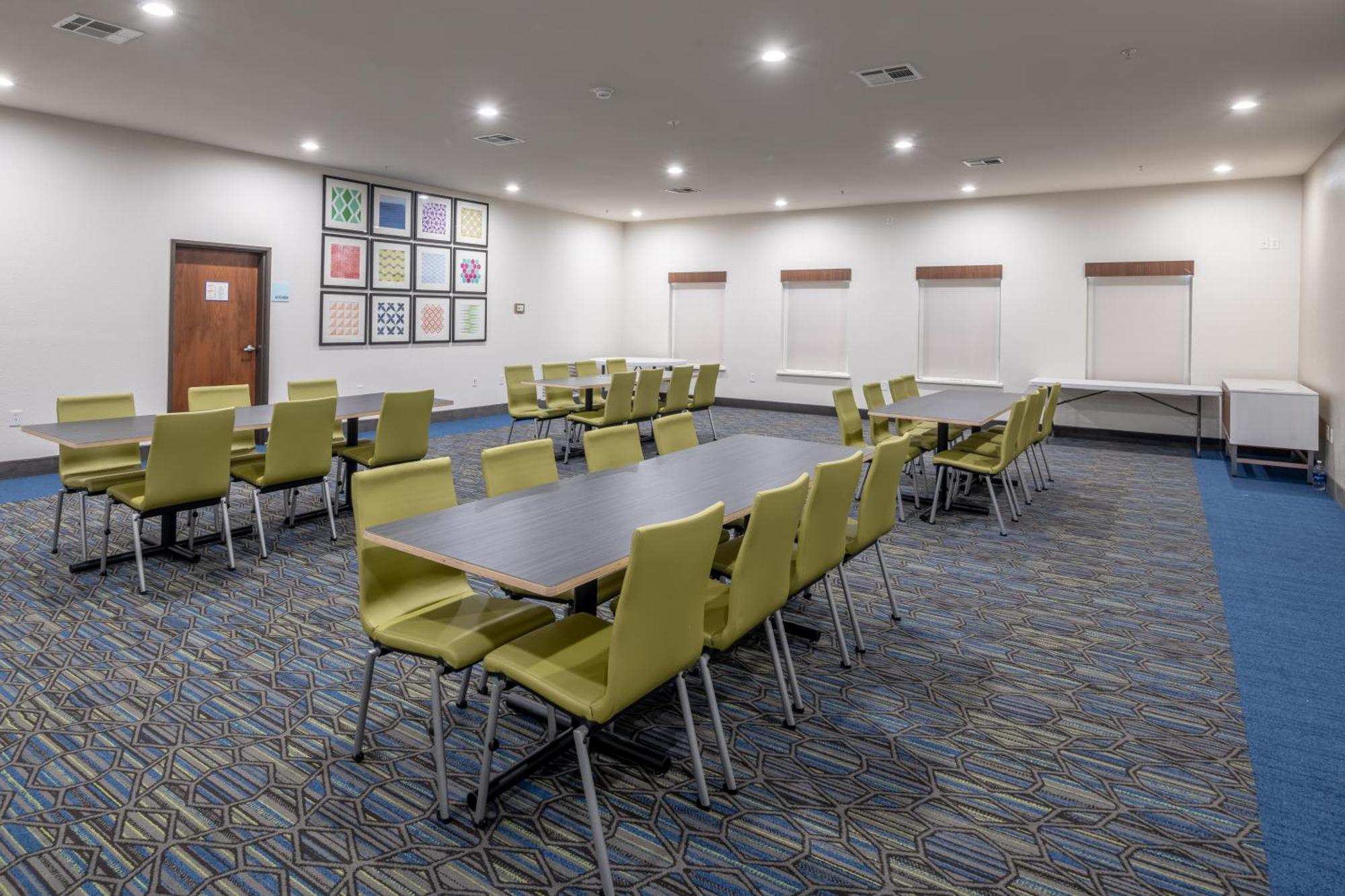 Holiday Inn Express & Suites N Waco Area - West By Ihg Εξωτερικό φωτογραφία